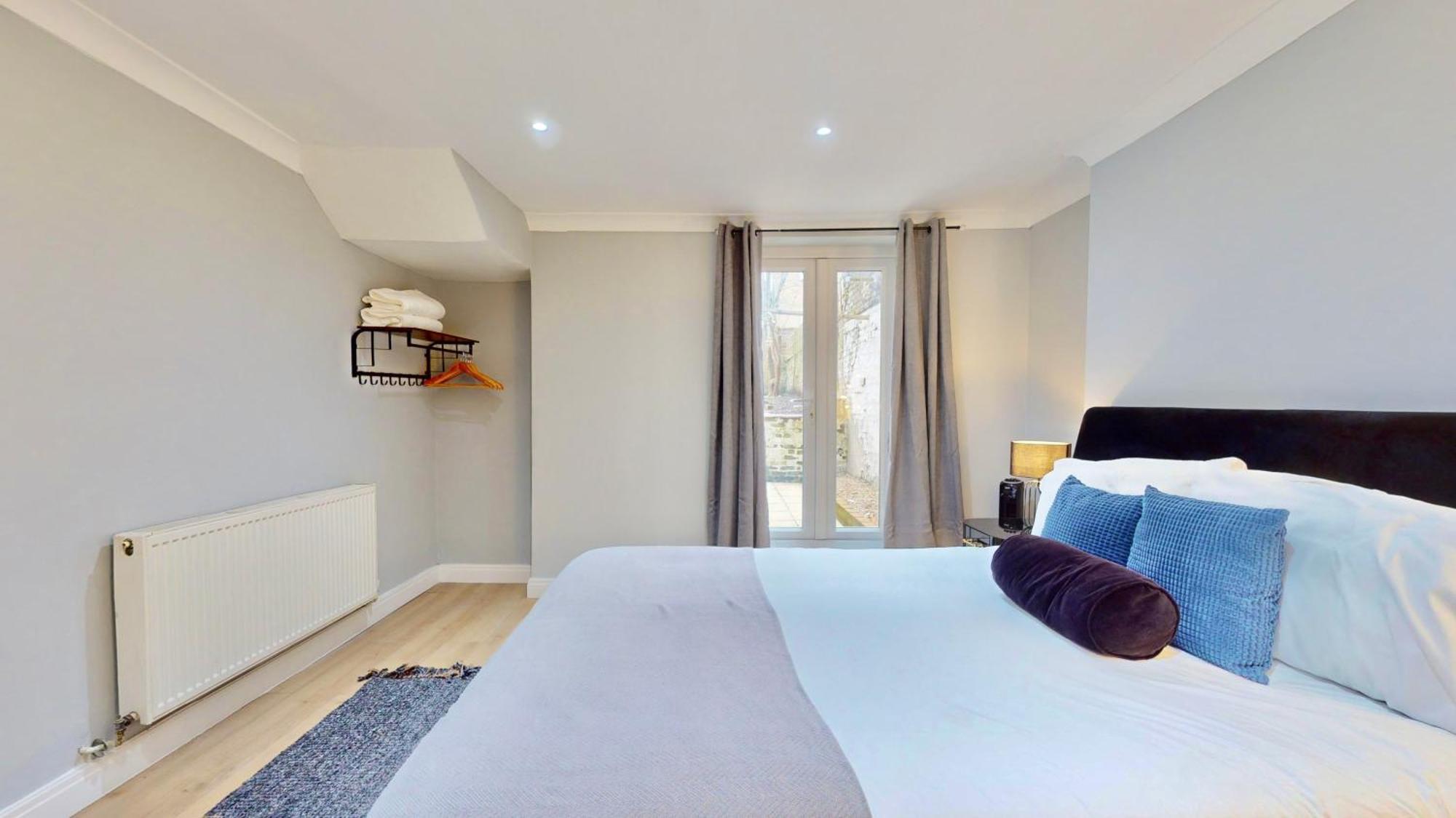 Tube & Notting Hill Nearby - Garden Flat Haven Apartment London Luaran gambar